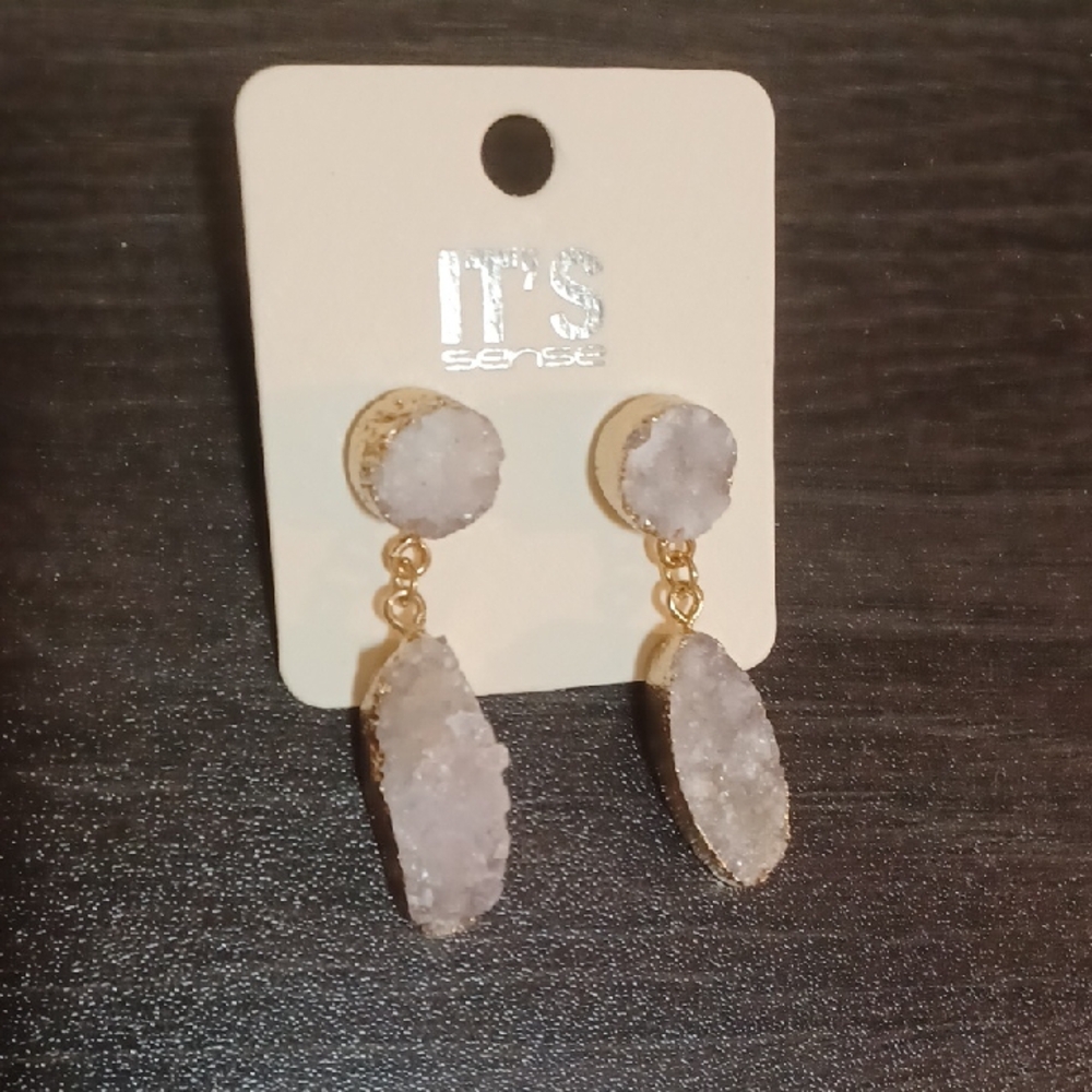 Stylish NEW White & Gold Precious Stone Dangle Earrings